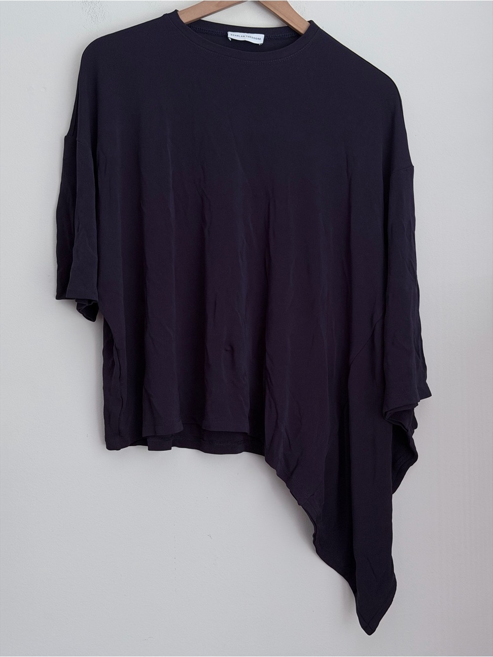 Scanlan Theodore navy asymmetric tunic Top slinky crewneck M/L
